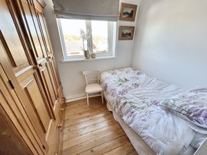 Bedroom- click for photo gallery